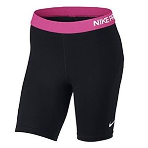 NWT WHITE Nike Pro women’s 7” compression Shorts